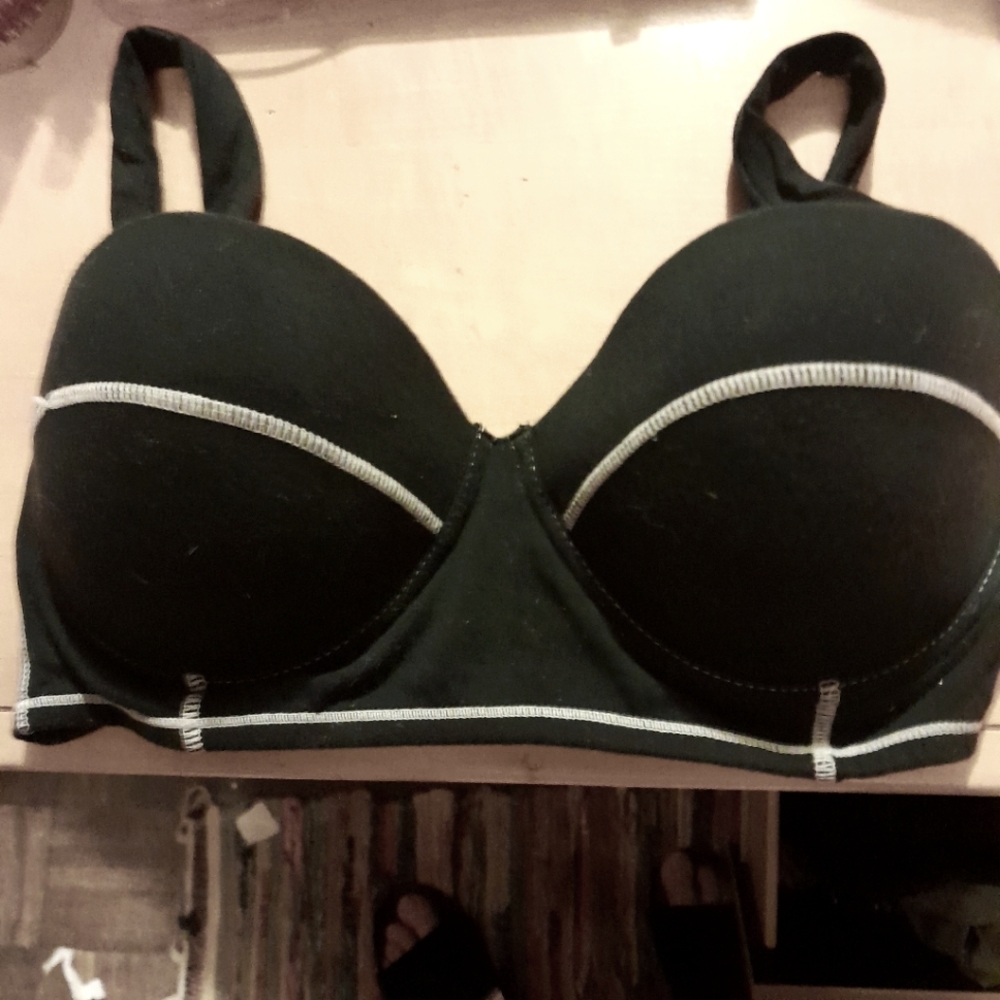 Black & White Tshirt Tank Top Bra Lingerie Crop Top 36D